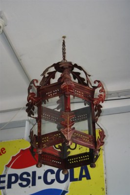 Lampadario in ferro e rete